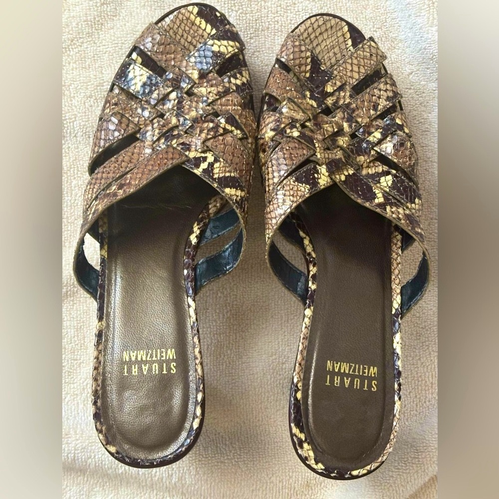 Stuart Weitzman (NEVER WORN) Brown & Cream Snake Skin Mules  Size 7